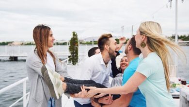 Feiern auf dem Wasser: Warum eine Bootsparty immer Spaß macht